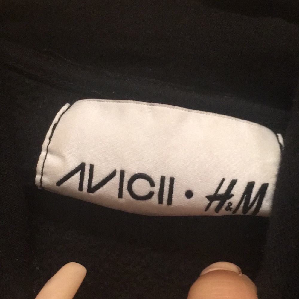 Sweater - Picture 3 of 5